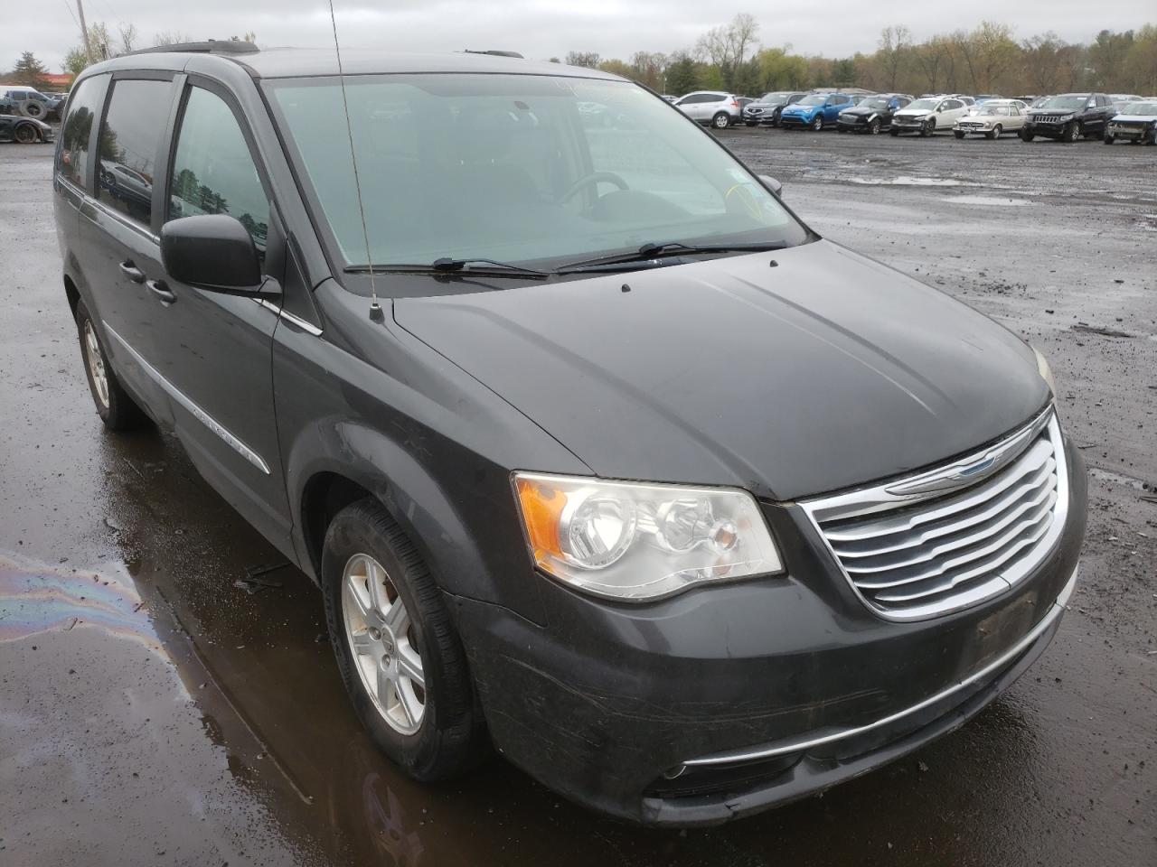 CHRYSLER TOWN & COU 2012 with VIN 2C4RC1BG3CR345550 - Photo from auction