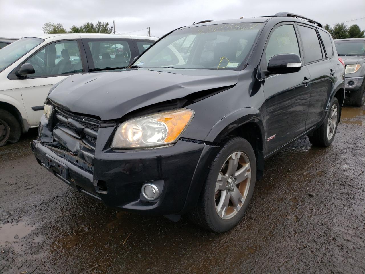 Photo 2 from auction – 2011 TOYOTA RAV4 SPORT with VIN JTMRF4DV6B5047669