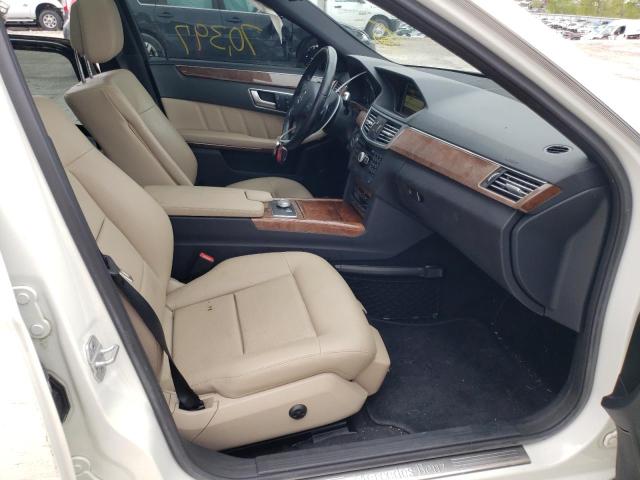 Photo 5 from auction – 2012 MERCEDES-BENZ E 350 BLUE with VIN WDDHF2EB0CA521067
