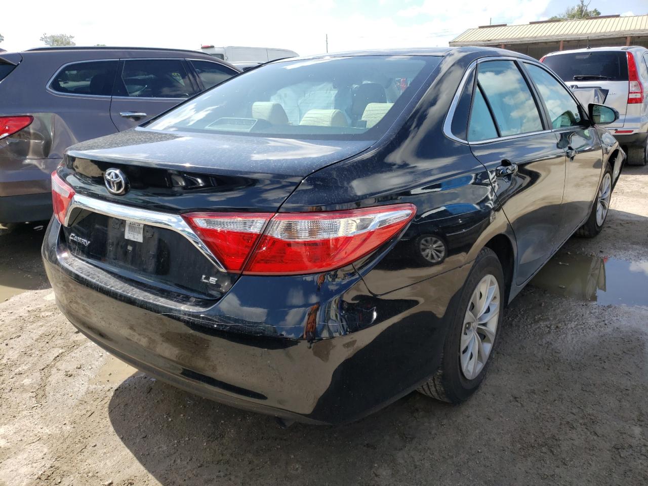 Photo 4 from auction – 2015 TOYOTA CAMRY LE with VIN 4T1BF1FK4FU114134