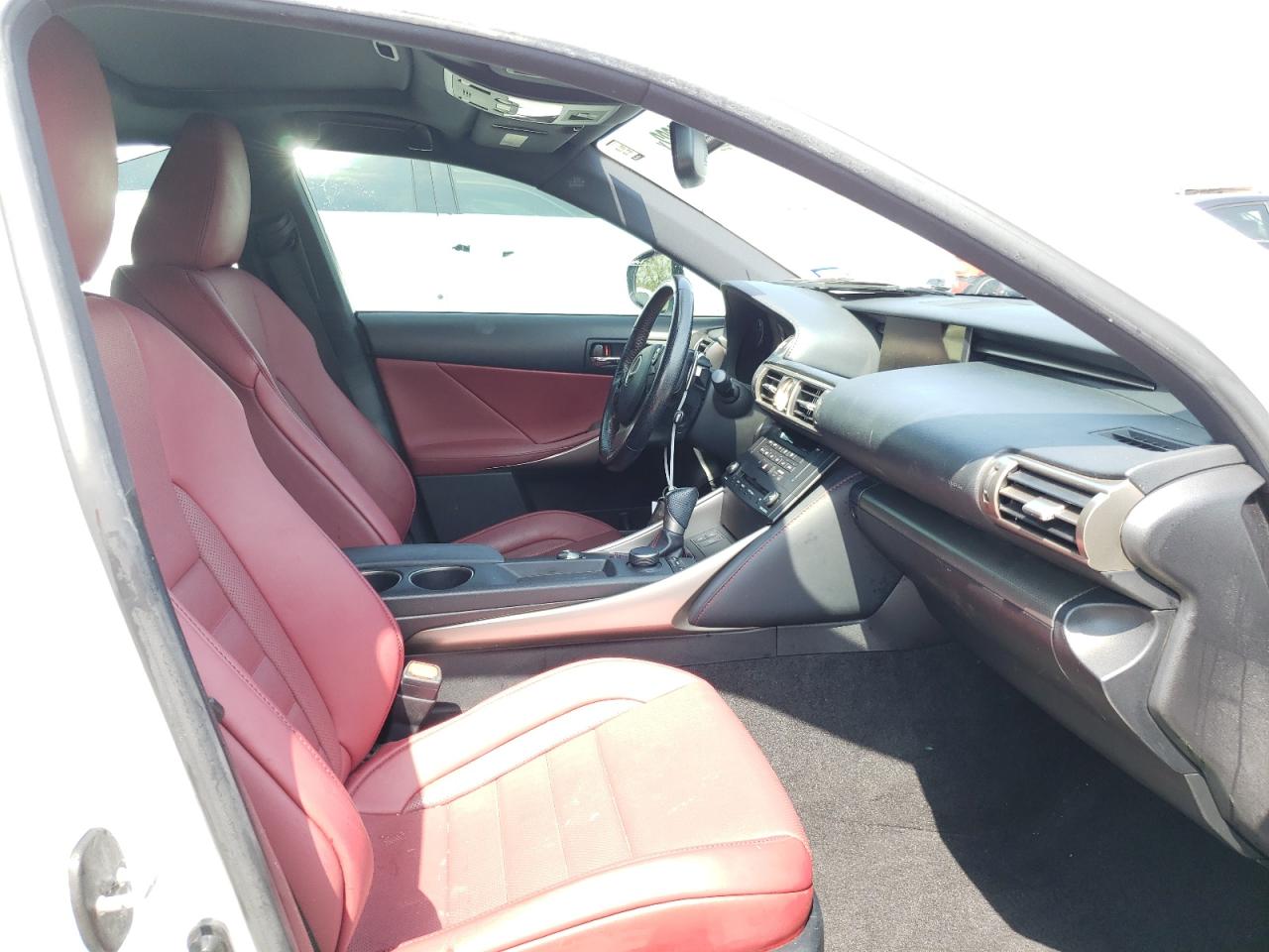 Foto 5 de la subasta – 2016 LEXUS IS 200T con VIN JTHBA1D25G5038651