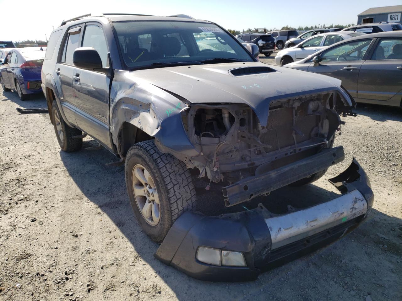 TOYOTA 4RUNNER SR 2004 with VIN JTEZU14R740035369 - Photo from auction