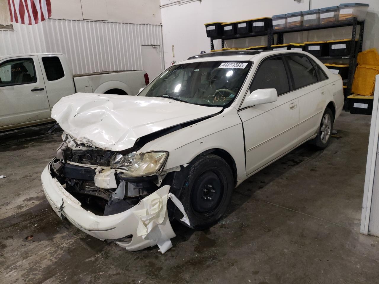 Photo 2 from auction – 2000 TOYOTA AVALON XL with VIN 4T1BF28B9YU104785