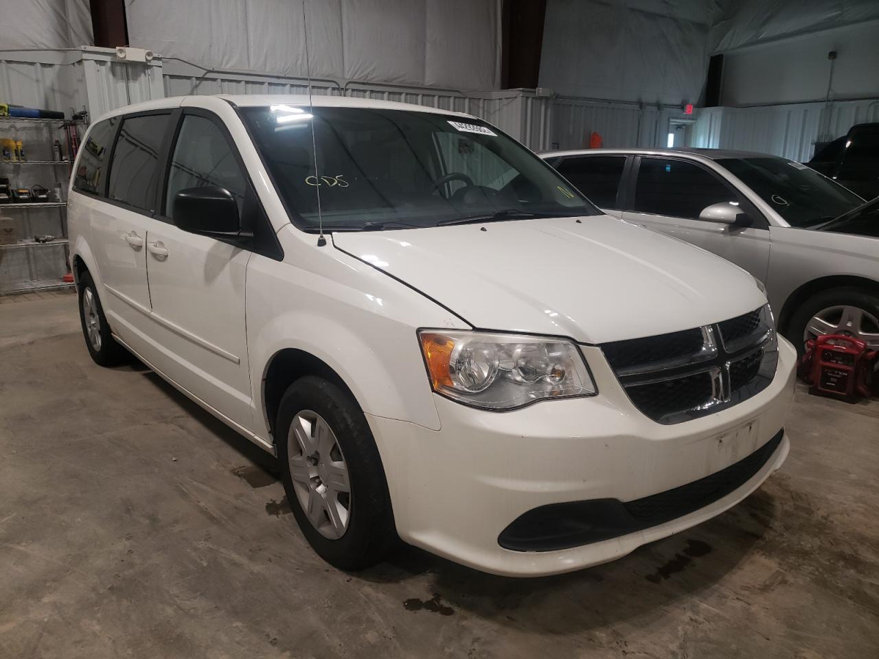 DODGE GRAND CARA 2011 with VIN 2D4RN4DG9BR615763 - Photo from auction