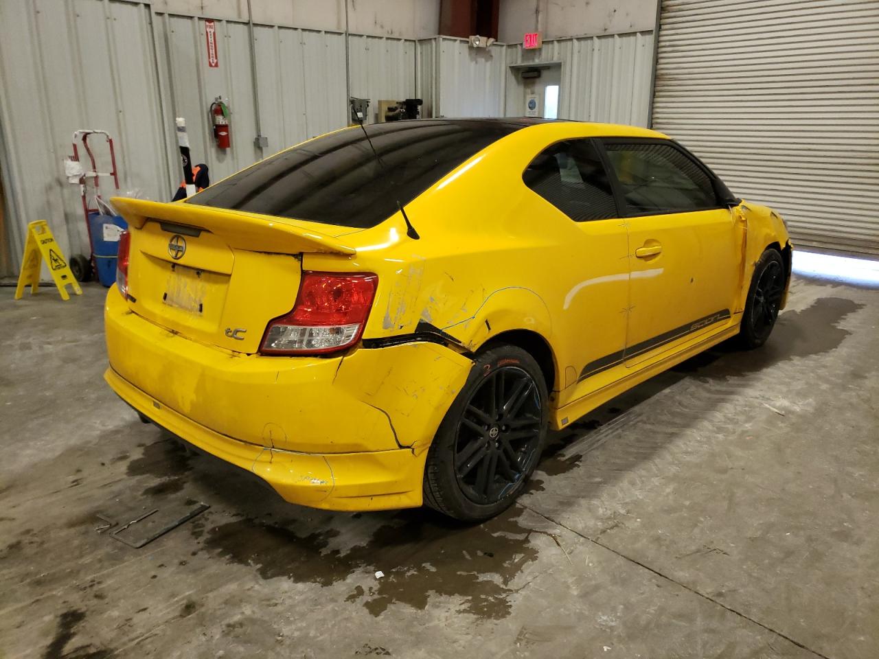 Photo 4 from auction – 2012 TOYOTA SCION TC with VIN JTKJF5C74C3028114