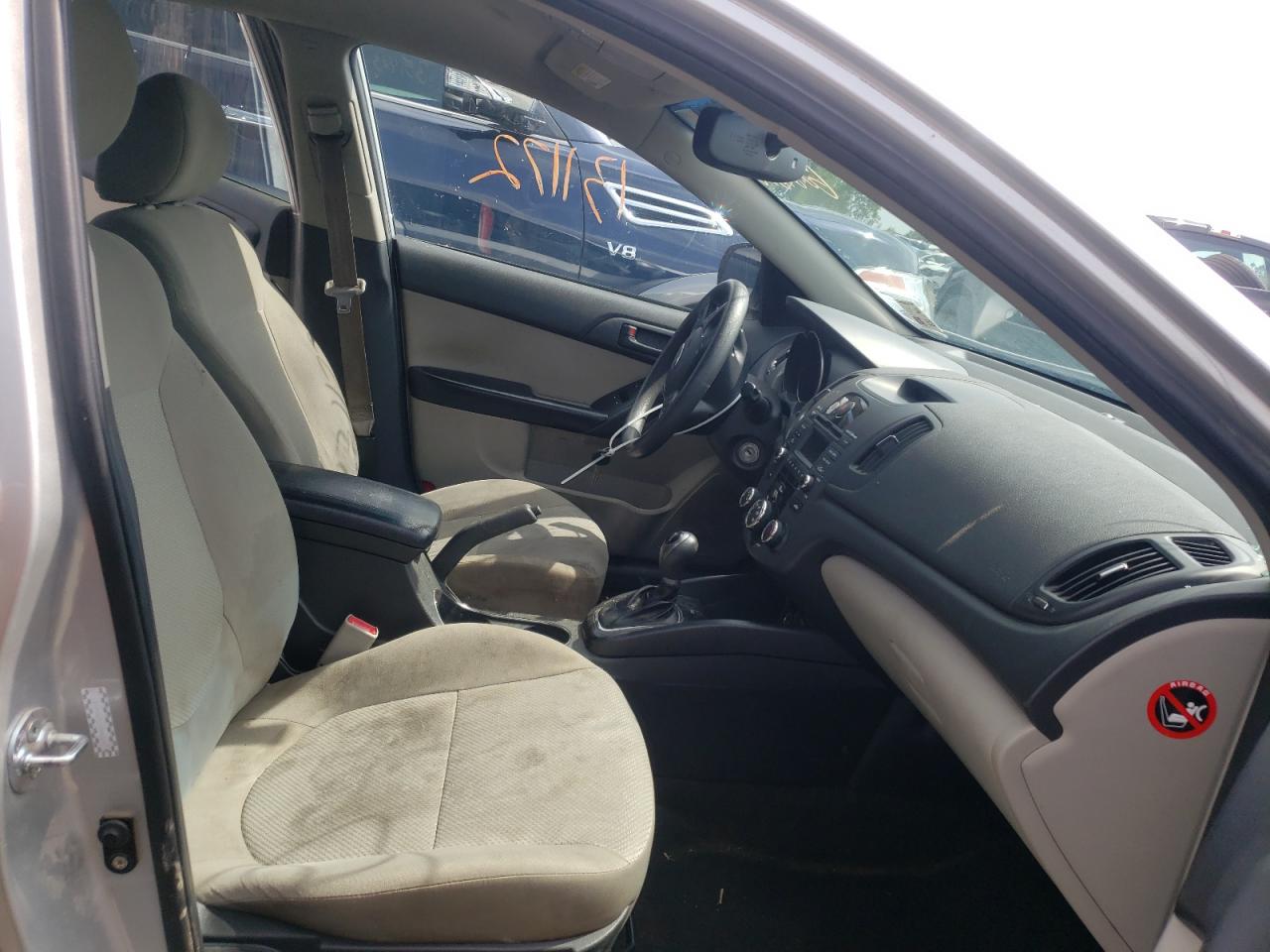 Photo 5 from auction – 2012 KIA FORTE EX with VIN KNAFU4A27C5622816