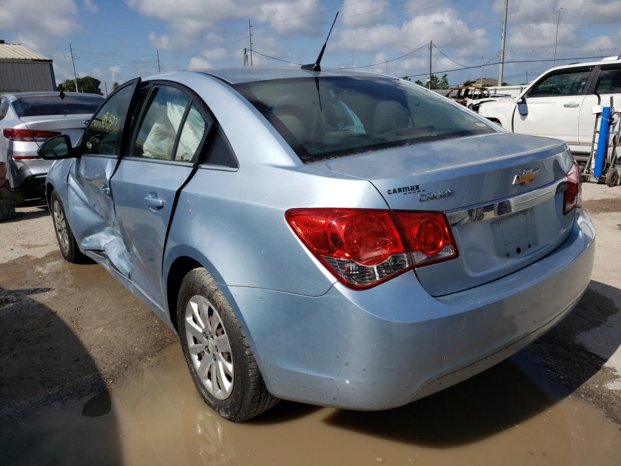 Photo 3 from auction – 2011 CHEVROLET CRUZE LS with VIN 1G1PC5SH1B7254339