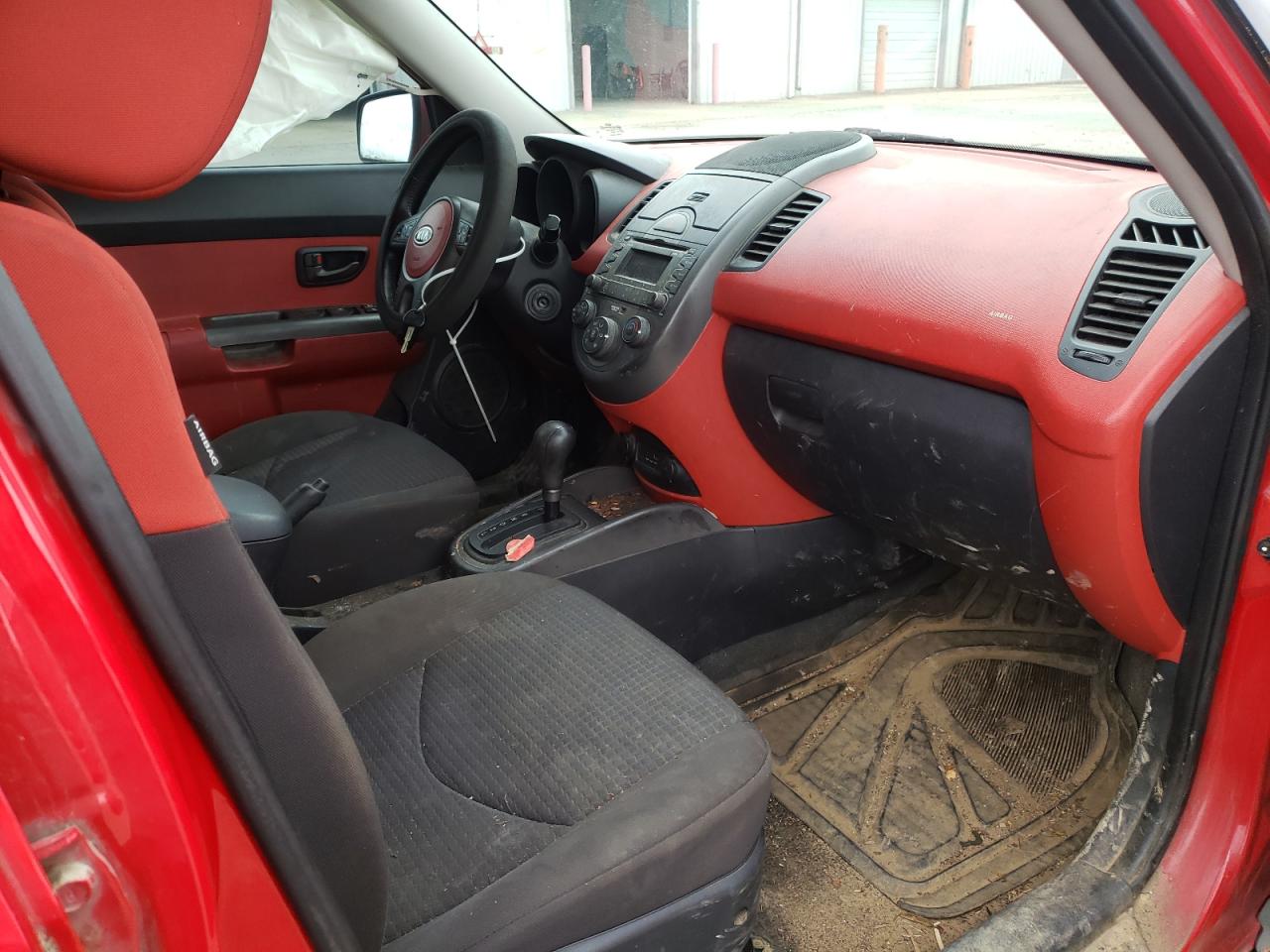 Photo 5 from auction – 2010 KIA SOUL + with VIN KNDJT2A20A7032298