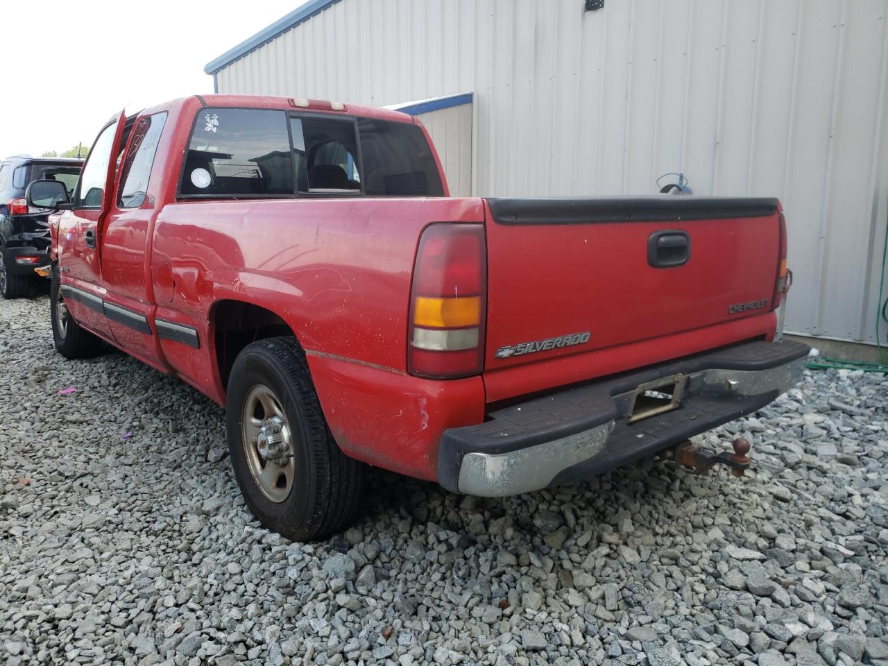Photo 3 from auction – 2000 CHEVROLET SILVERADO with VIN 2GCEC19T9Y1189117