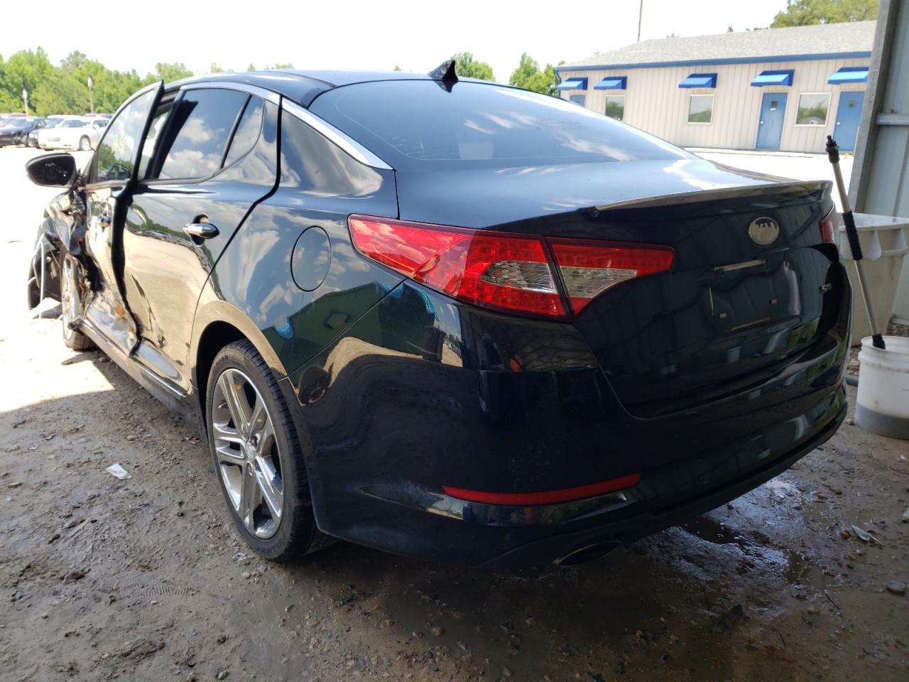 Photo 3 from auction – 2013 KIA OPTIMA SX with VIN 5XXGR4A65DG097425