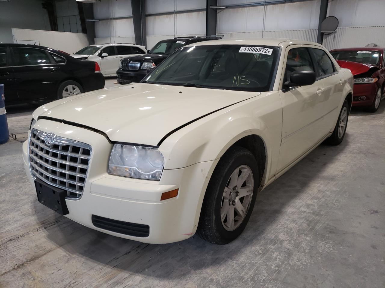Photo 2 from auction – 2007 CHRYSLER 300 with VIN 2C3LA43R37H889480