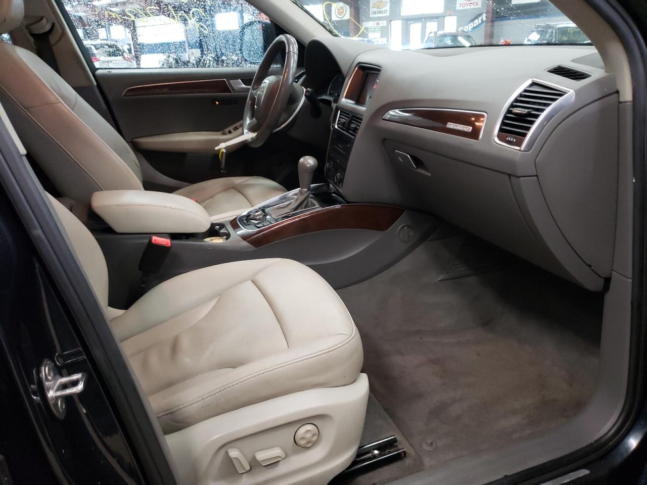 Photo 5 from auction – 2012 AUDI Q5 PREMIUM with VIN WA1LFAFP5CA110167