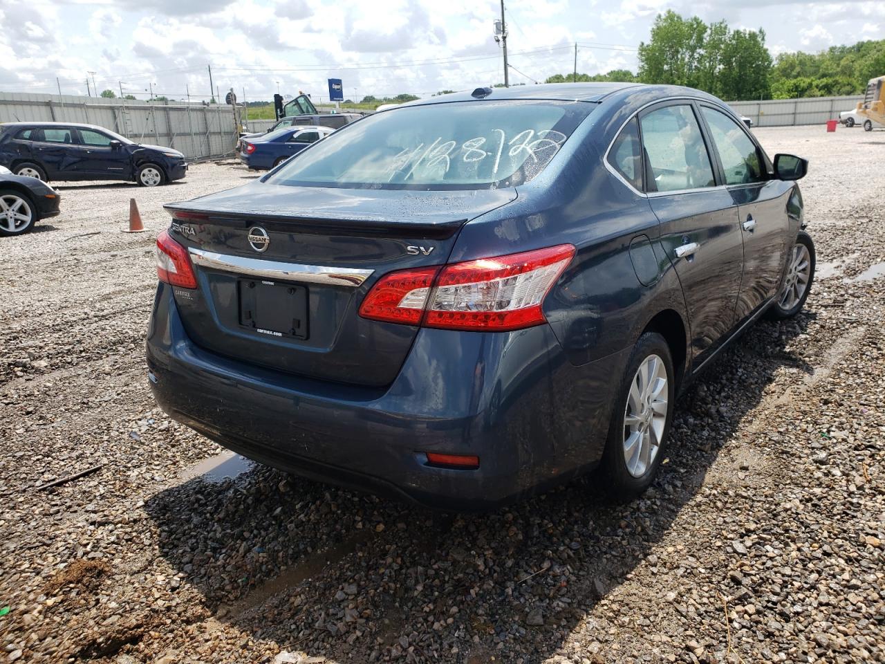 Photo 4 from auction – 2015 NISSAN SENTRA S with VIN 3N1AB7AP4FY329322