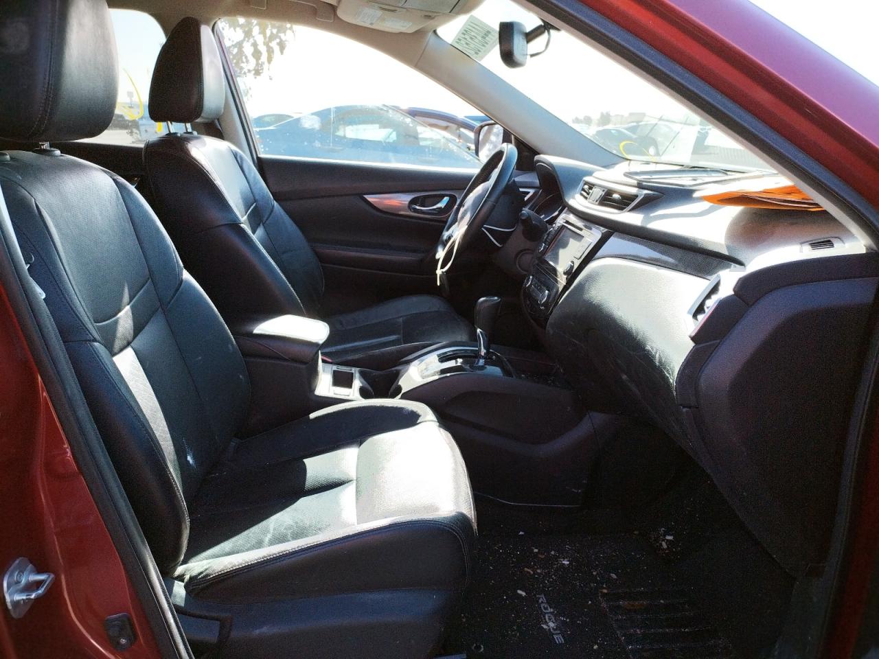 Photo 14 from auction – 2015 NISSAN ROGUE S with VIN 5N1AT2MT2FC817162
