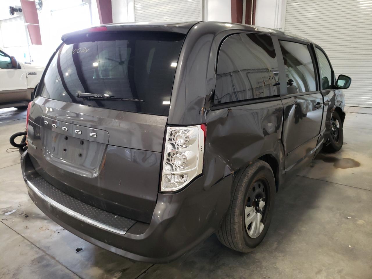 Photo 4 from auction – 2015 DODGE GRAND CARA with VIN 2C4RDGBGXFR721195