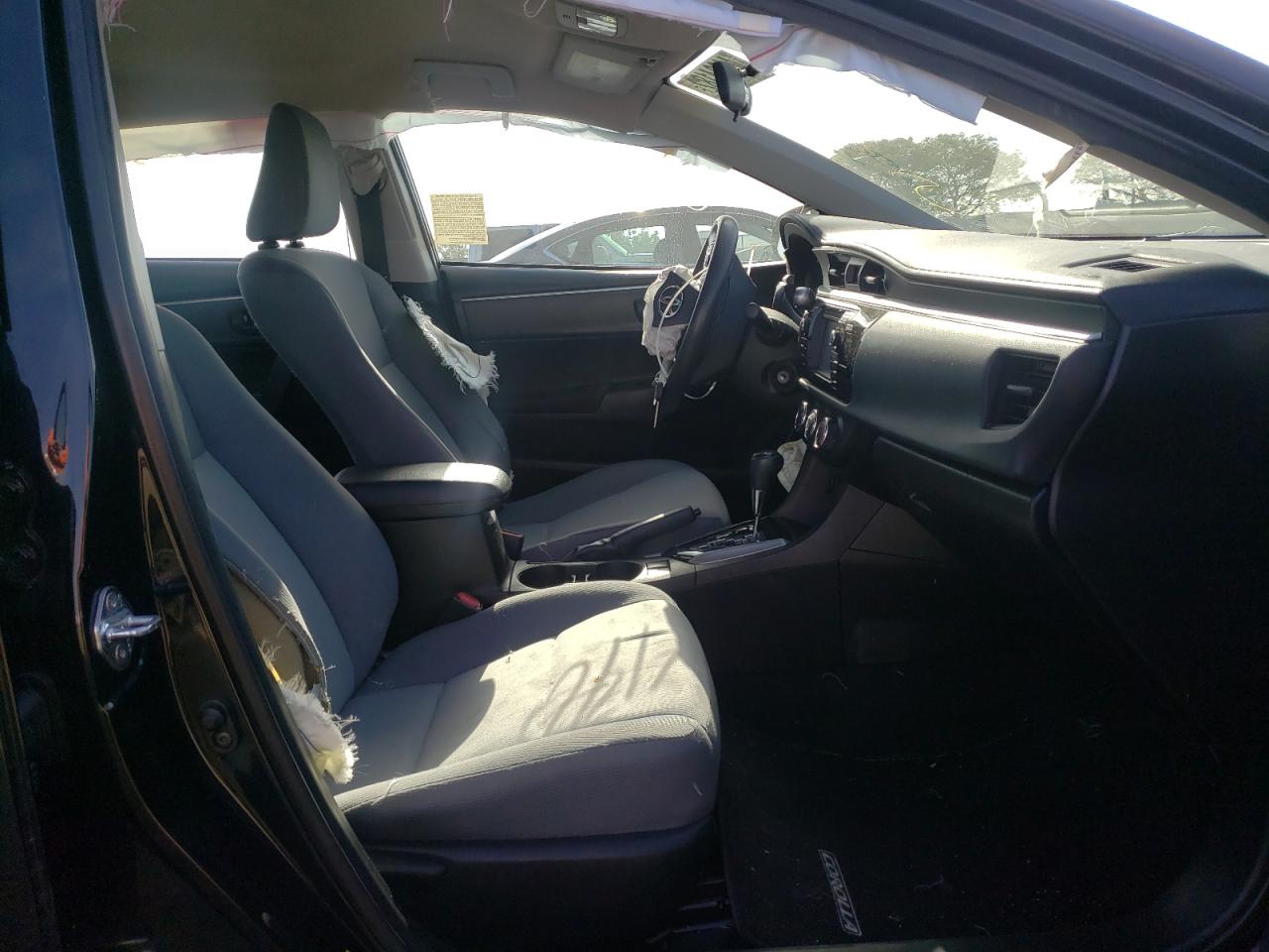 Photo 5 from auction – 2016 TOYOTA COROLLA L with VIN 5YFBURHEXGP453382