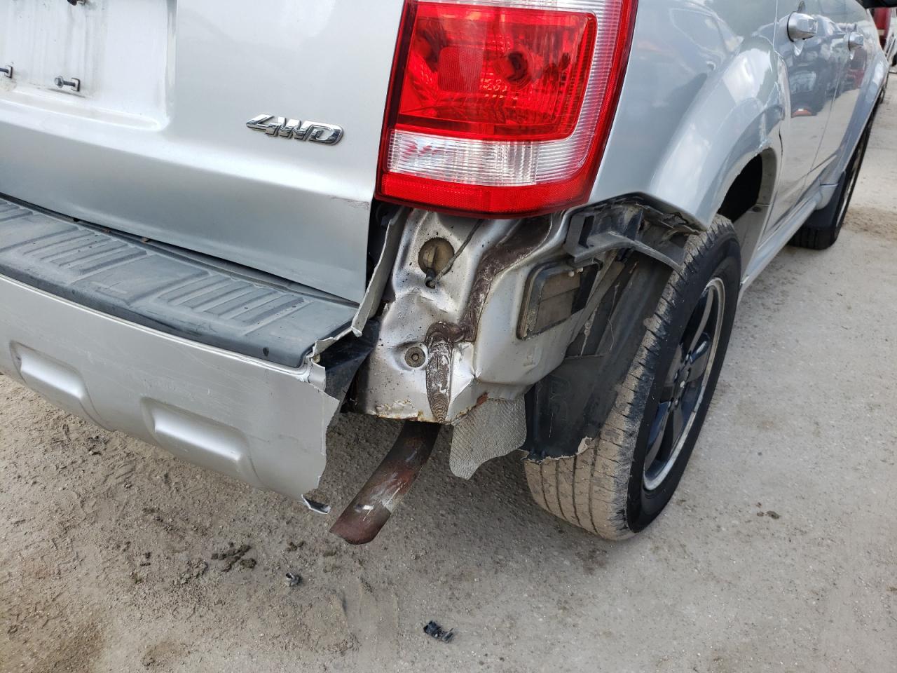 Photo 9 from auction – 2009 FORD ESCAPE XLT with VIN 1FMCU93G39KC11902