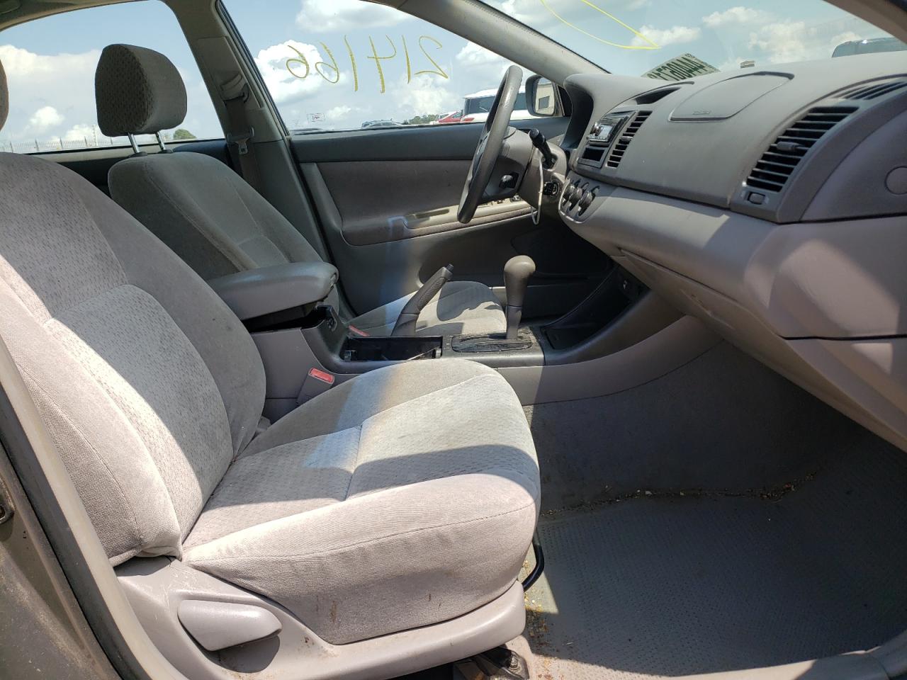 Photo 5 from auction – 2002 TOYOTA CAMRY with VIN 4T1BE32K62U634978