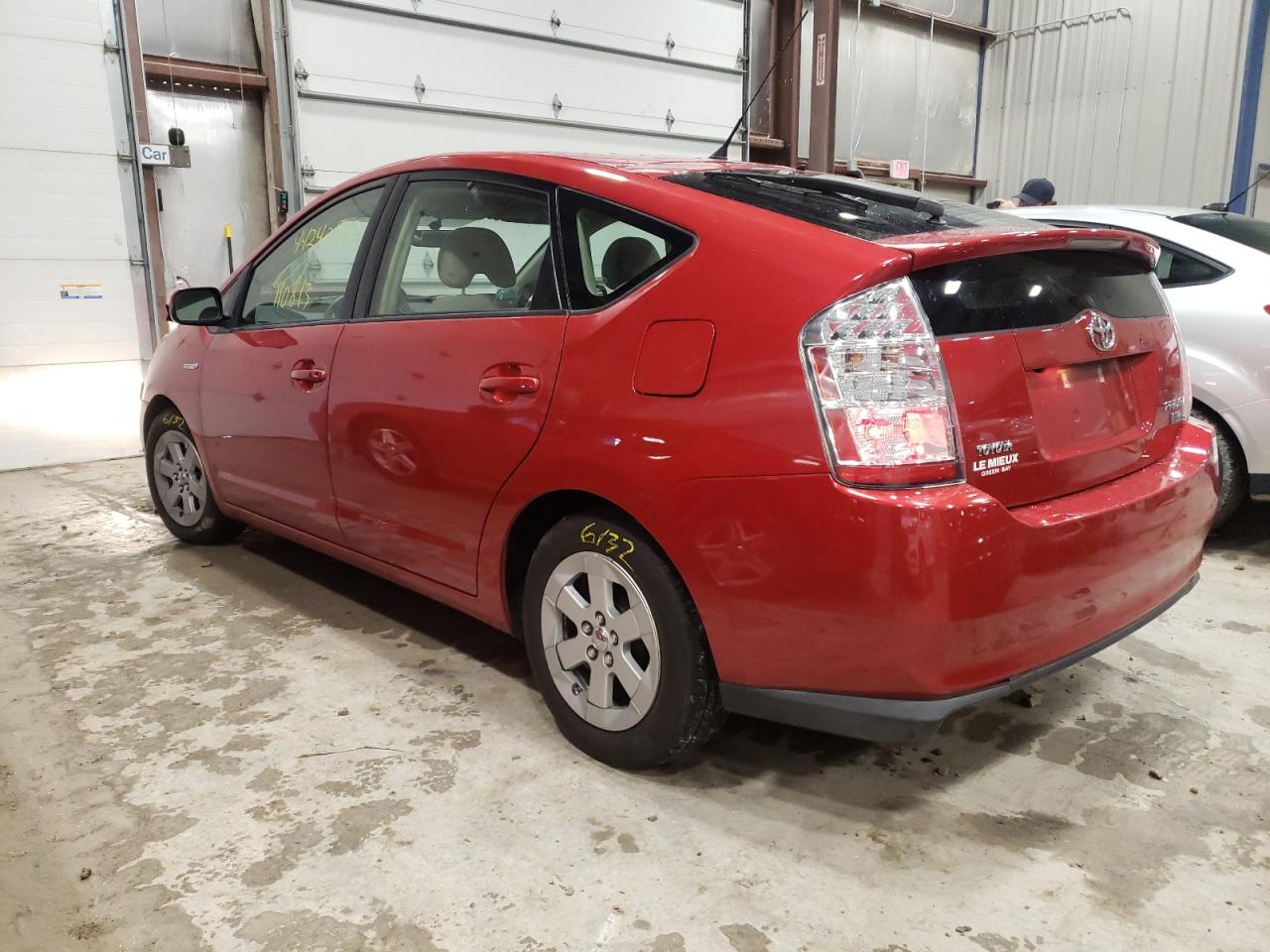 Photo 3 from auction – 2007 TOYOTA PRIUS with VIN JTDKB20U677593334