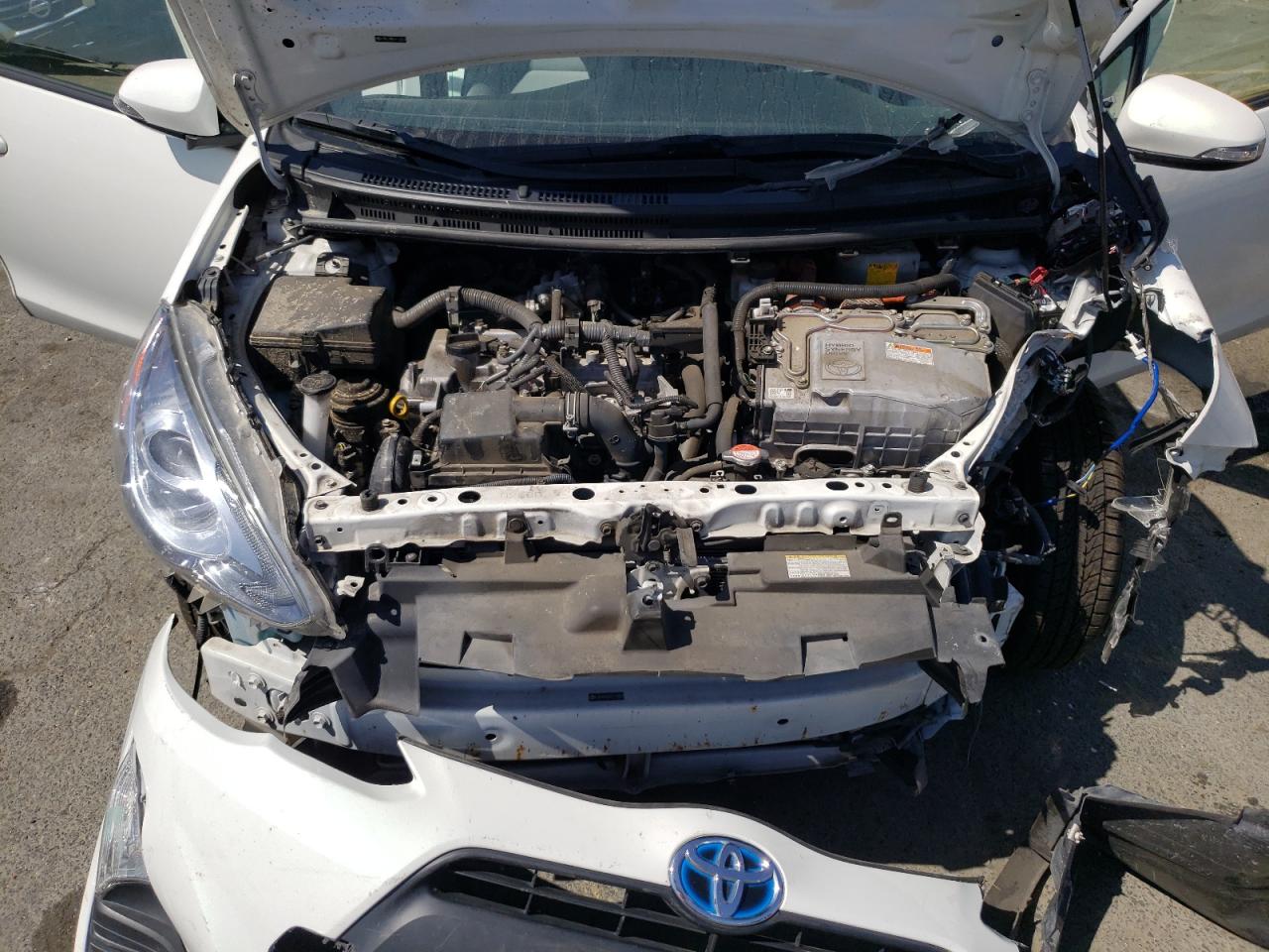 Photo 7 from auction – 2016 TOYOTA PRIUS C with VIN JTDKDTB33G1134818