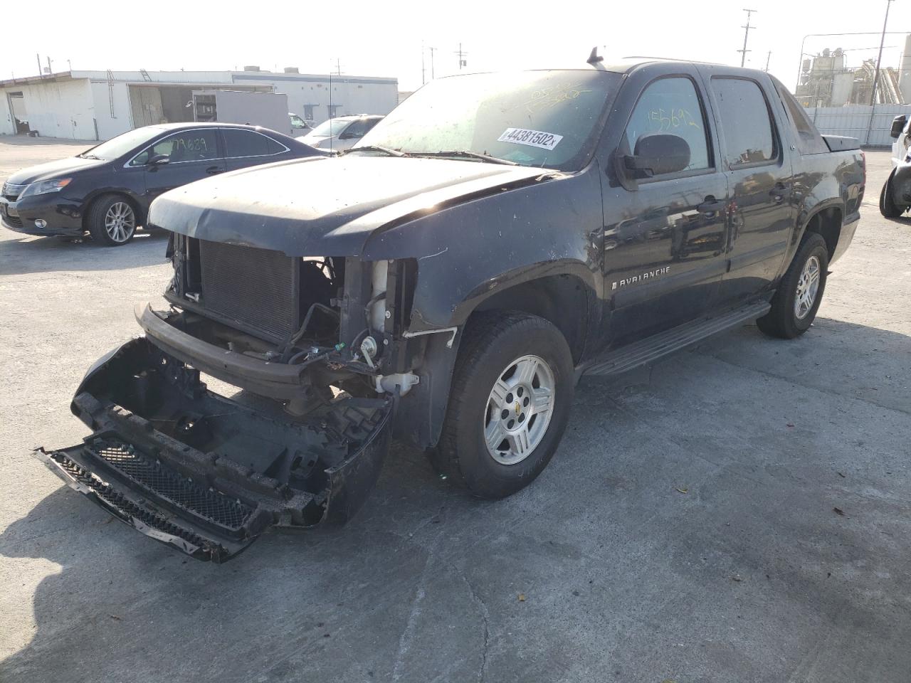 Photo 2 from auction – 2007 CHEVROLET AVALANCHE with VIN 3GNEC12037G225719