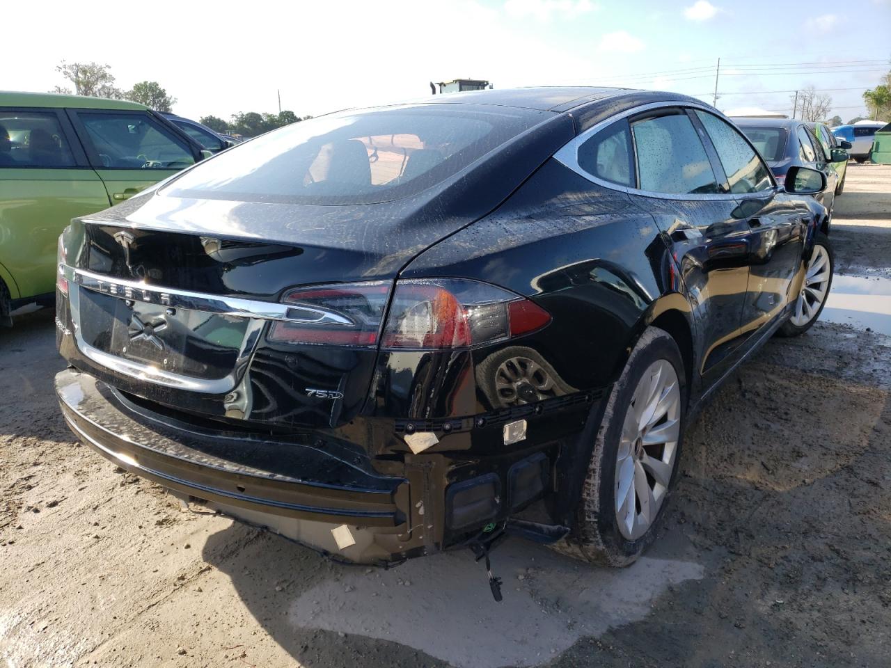 Photo 4 from auction – 2016 TESLA MODEL S with VIN 5YJSA1E21GF170384