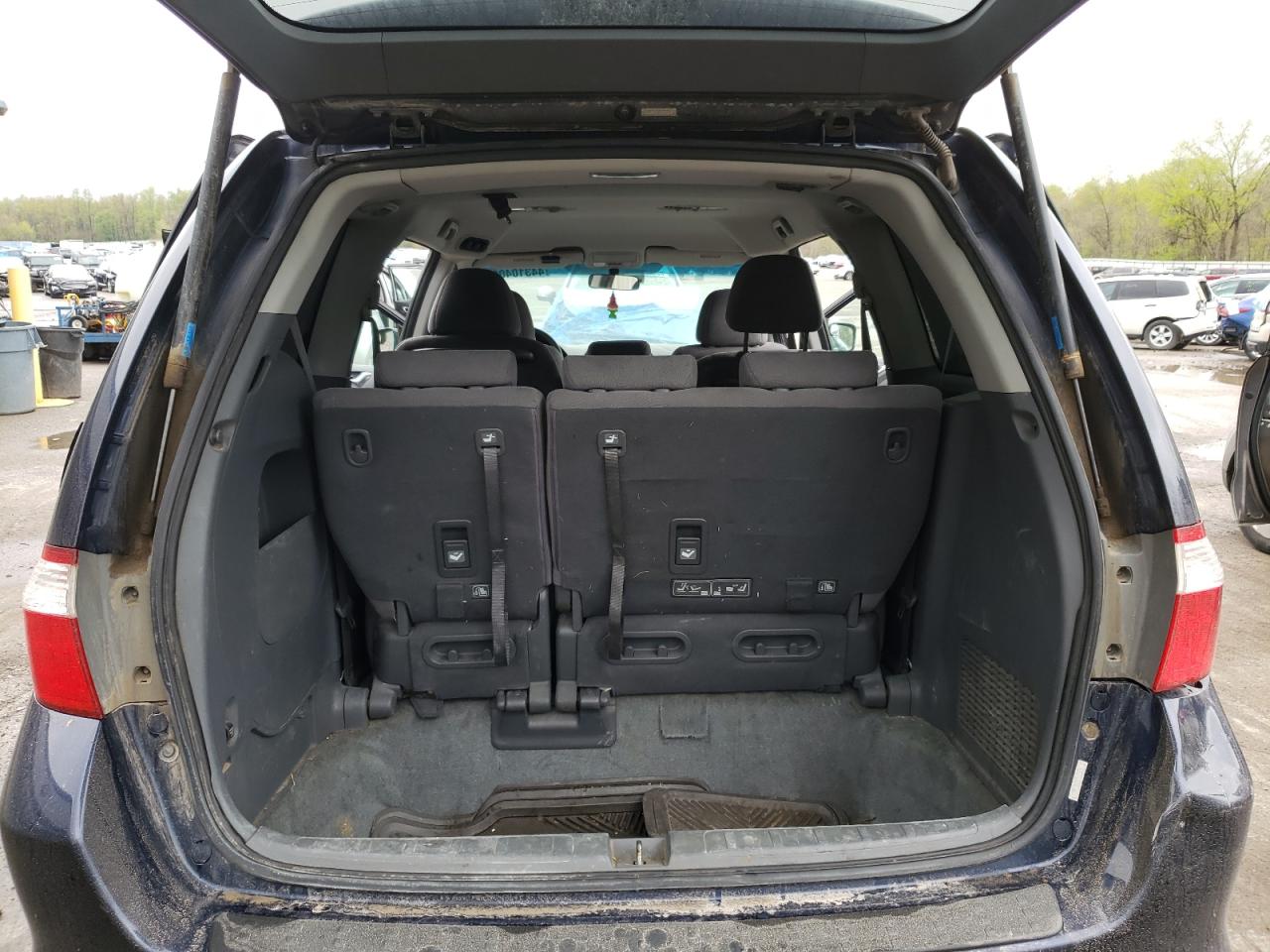 Photo 9 from auction – 2007 HONDA ODYSSEY EX with VIN 5FNRL38437B075245