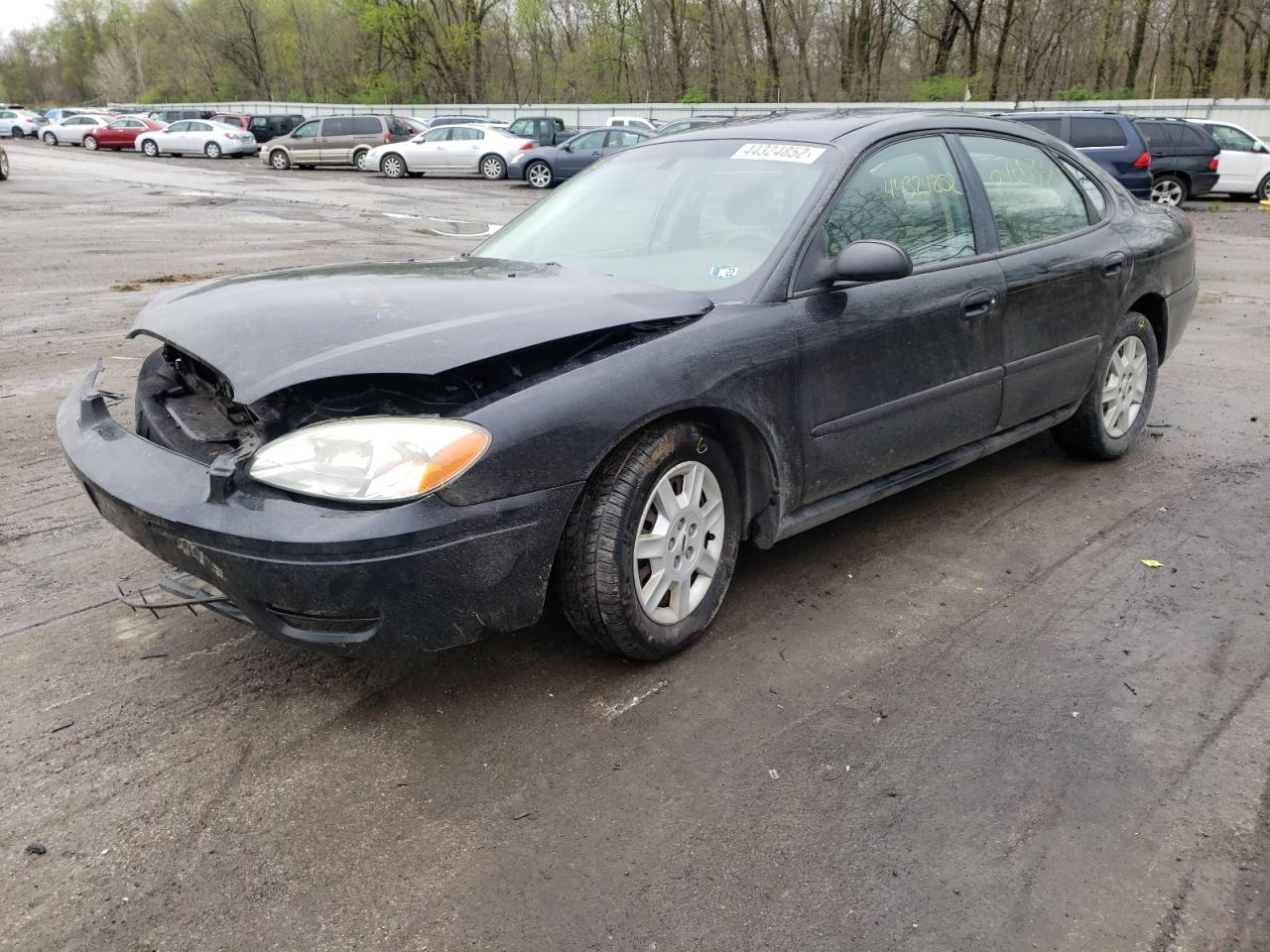 Photo 2 from auction – 2005 FORD TAURUS SE with VIN 1FAHP53U65A243751