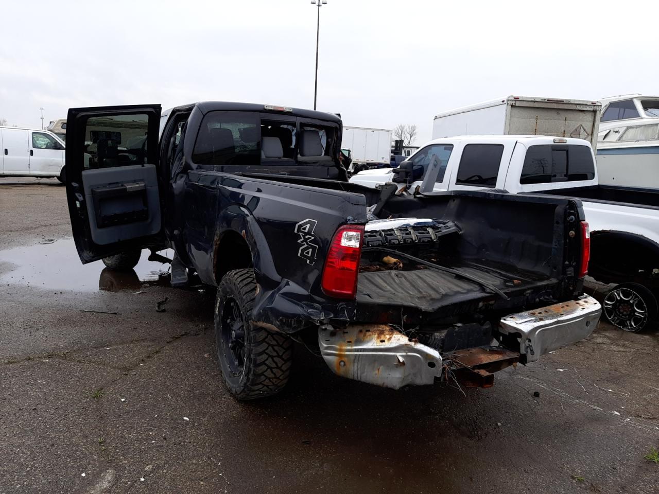 Photo 3 from auction – 2015 FORD F350 SUPER with VIN 1FT8W3B69FEC77729