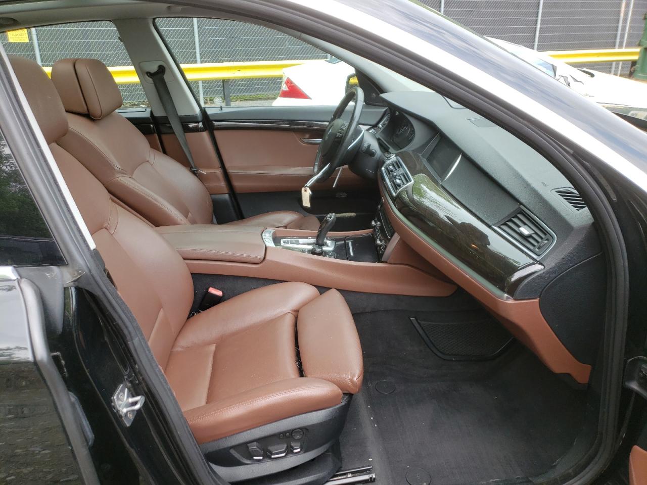 Photo 5 from auction – 2011 BMW 550 XIGT with VIN WBASP4C53BC341491