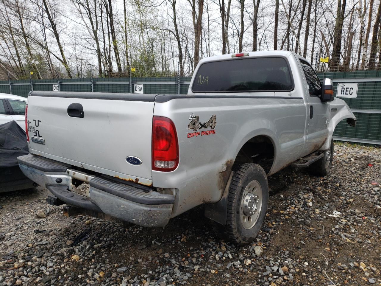 Photo 4 from auction – 2005 FORD F250 SUPER with VIN 1FTNF21535EA82990