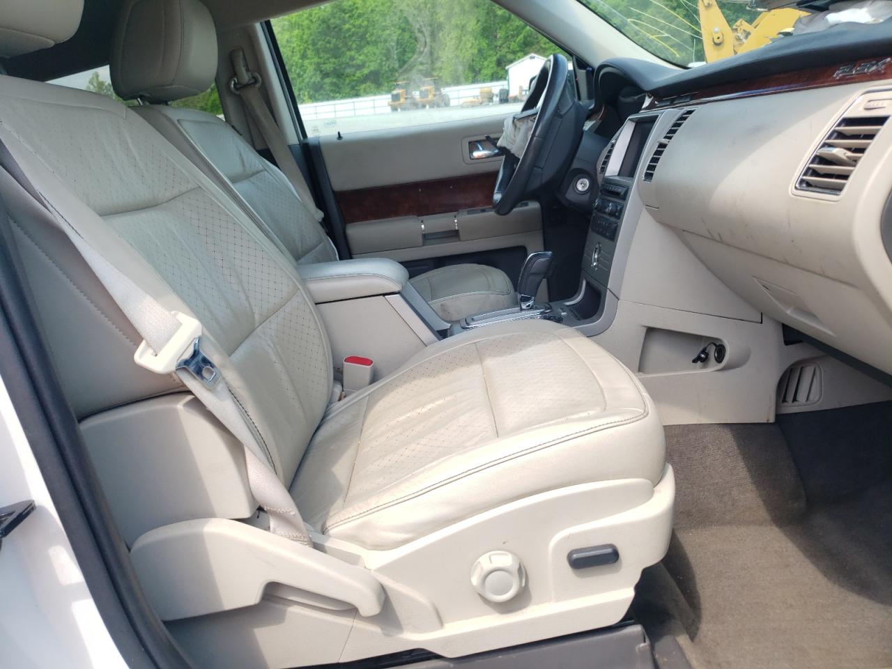 Photo 5 from auction – 2010 FORD FLEX LIMIT with VIN 2FMGK5DCXABA32007