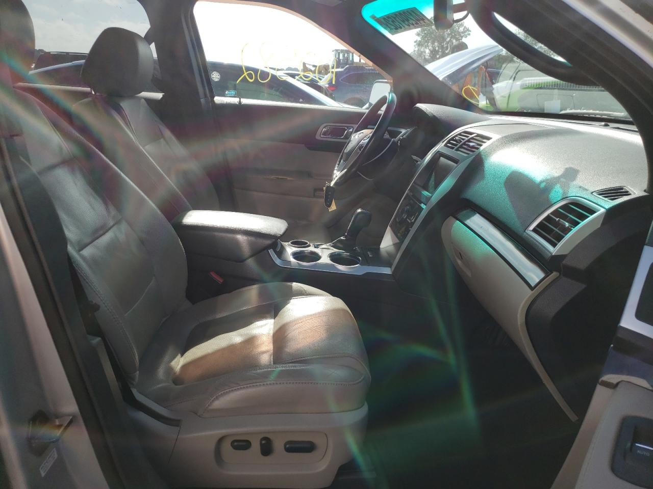 Photo 5 from auction – 2012 FORD EXPLORER L with VIN 1FMHK7F8XCGA11792