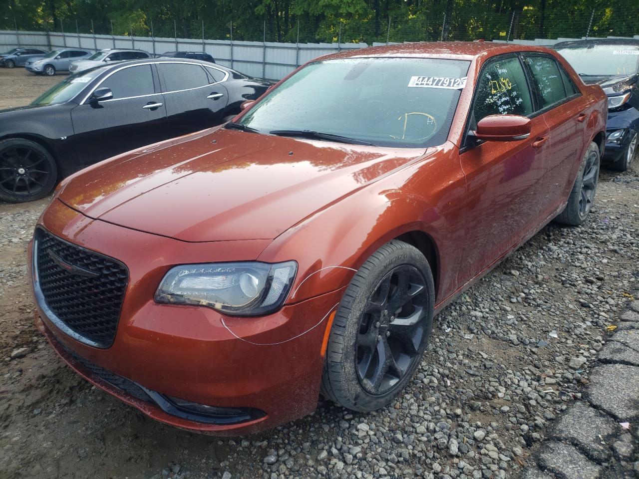 Photo 2 from auction – 2021 CHRYSLER 300 S with VIN 2C3CCABG8MH554607
