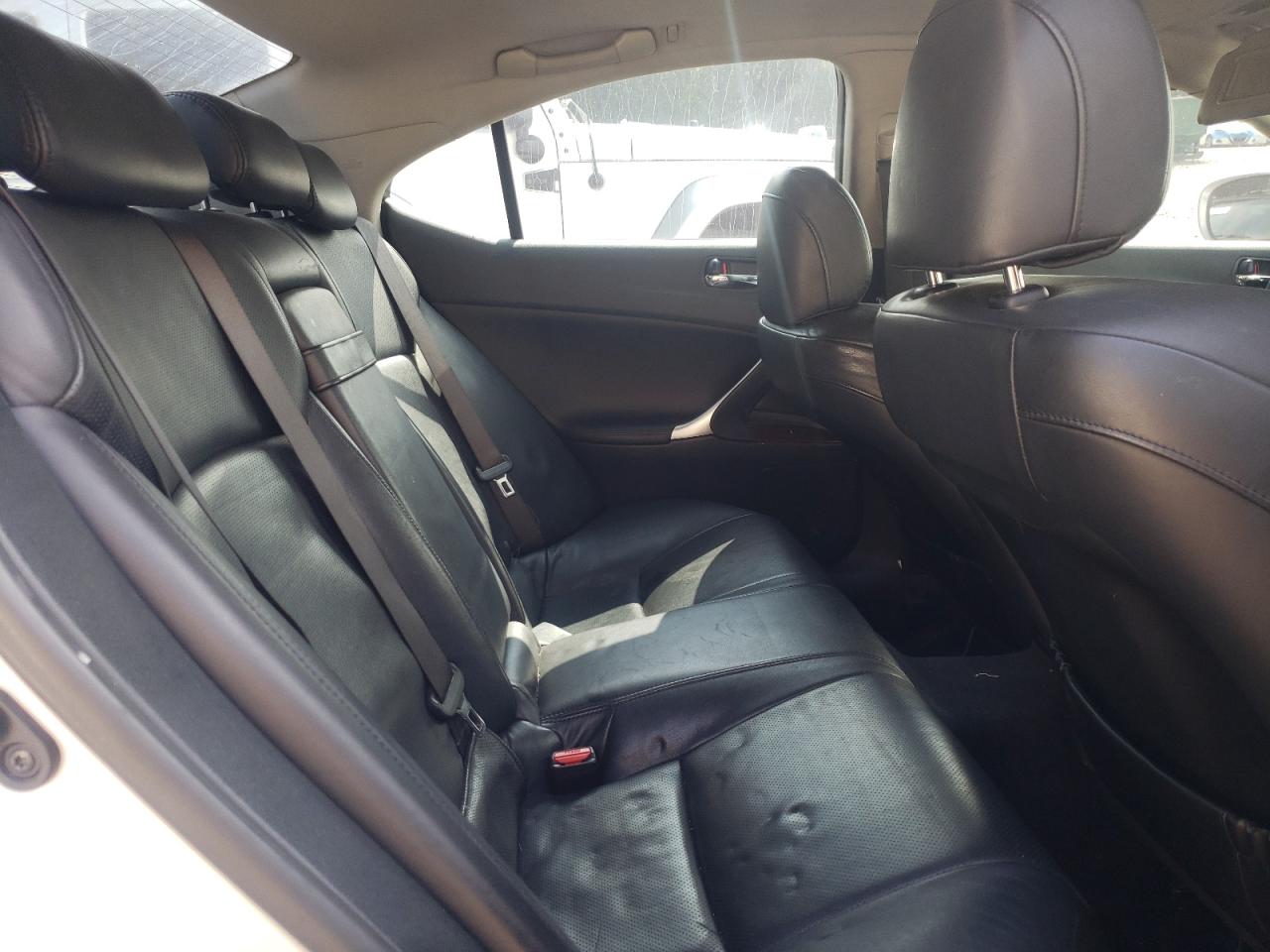Photo 6 from auction – 2008 LEXUS IS 350 with VIN JTHBE262185019538