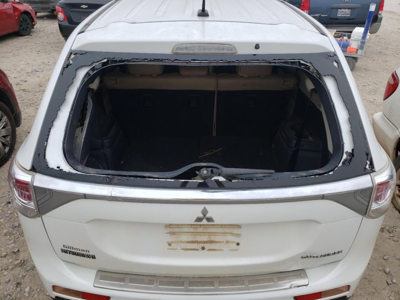 Photo 9 from auction – 2014 MITSUBISHI OUTLANDER with VIN JA4AD3A33EZ007511