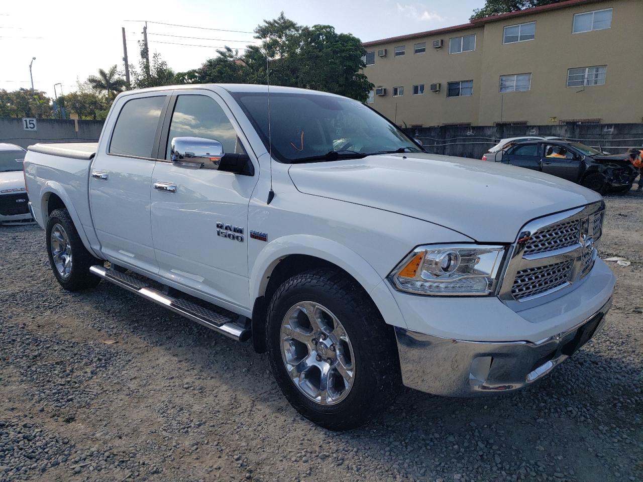 RAM 1500 LARAM 2014 con VIN 1C6RR7NT9ES459684 - Foto de la subasta
