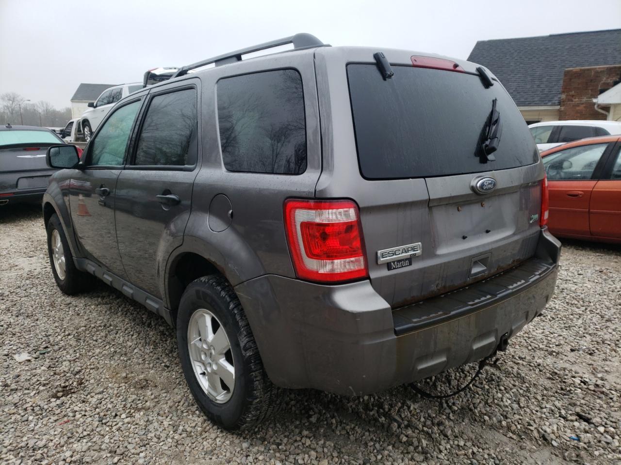 Photo 3 from auction – 2010 FORD ESCAPE XLT with VIN 1FMCU0DG6AKD31756