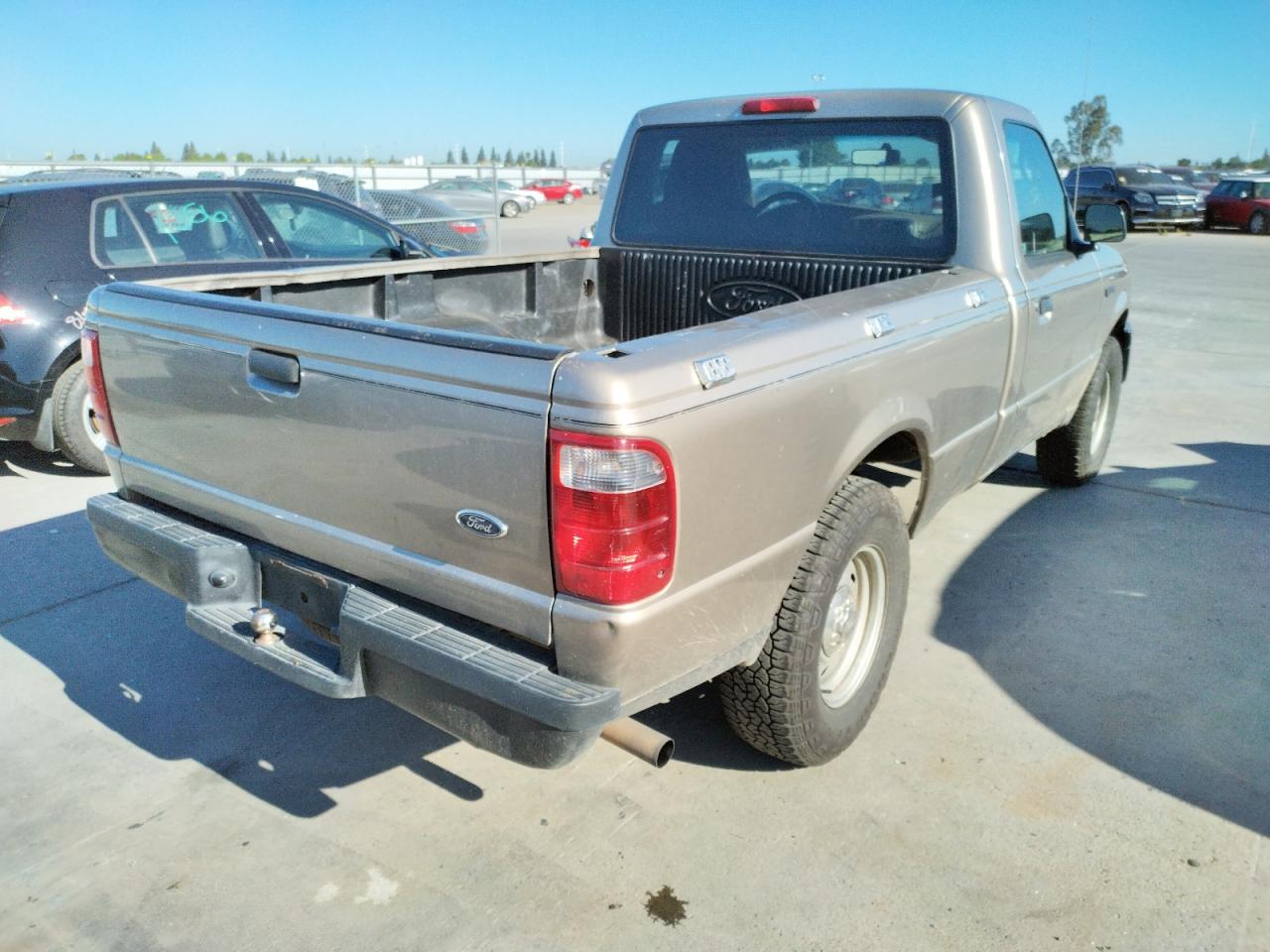 Photo 4 from auction – 2004 FORD RANGER with VIN 1FTYR10DX4PA66098