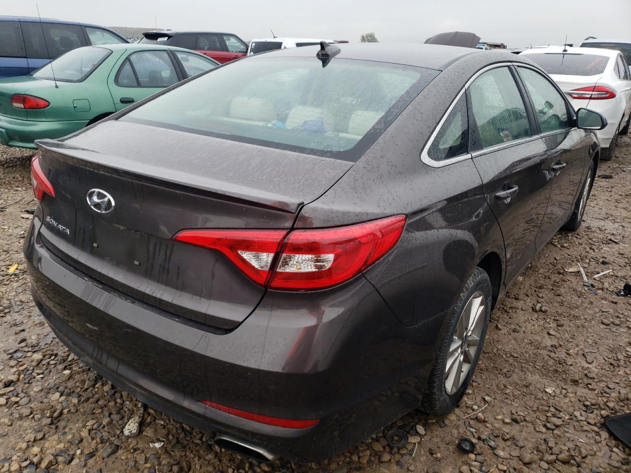 Photo 4 from auction – 2015 HYUNDAI SONATA SE with VIN 5NPE24AF4FH233076
