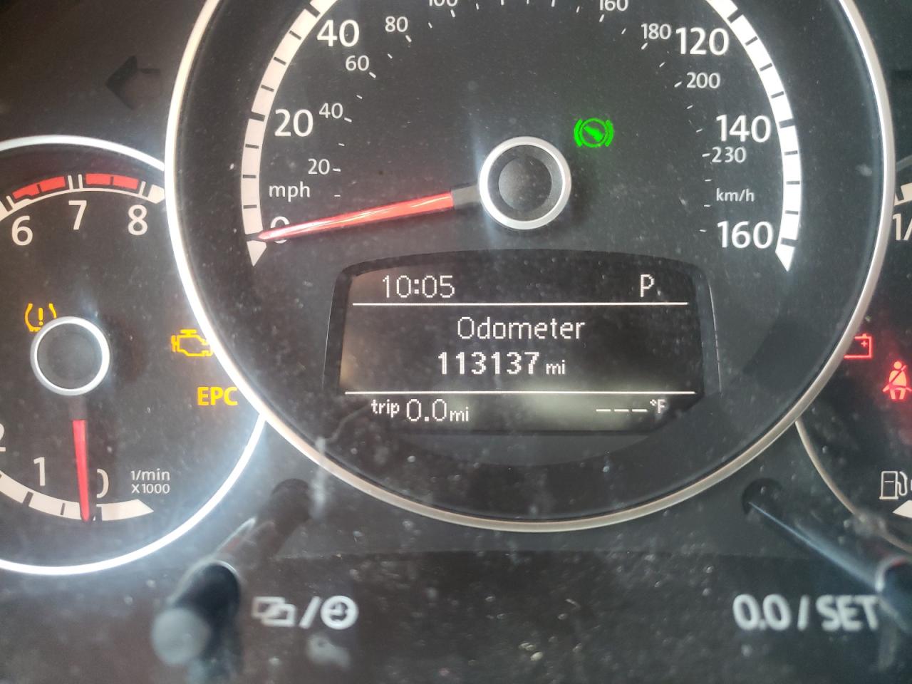 Photo 8 from auction – 2014 VOLKSWAGEN BEETLE with VIN 3VWJP7AT2EM621498