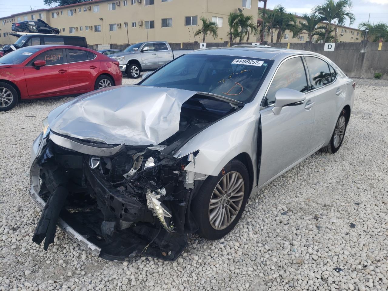 Photo 2 from auction – 2016 LEXUS ES 350 with VIN 58ABK1GG8GU021777