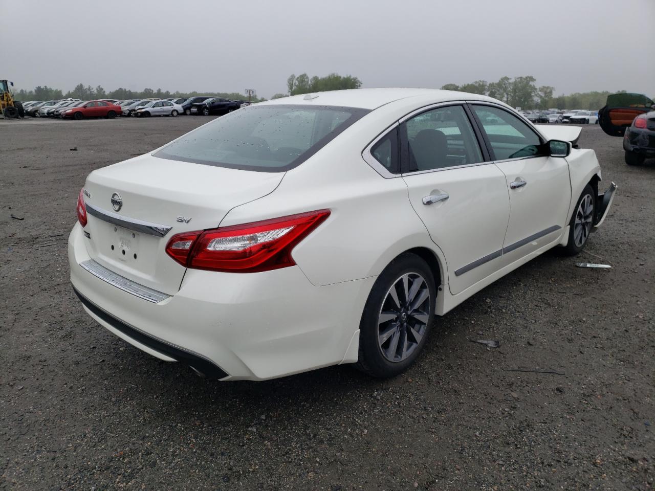 Photo 4 from auction – 2017 NISSAN ALTIMA 2.5 with VIN 1N4AL3AP7HC253454