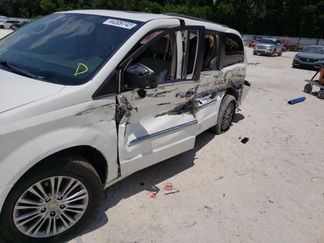 Photo 9 from auction – 2013 CHRYSLER TOWN & COU with VIN 2C4RC1CG2DR532133