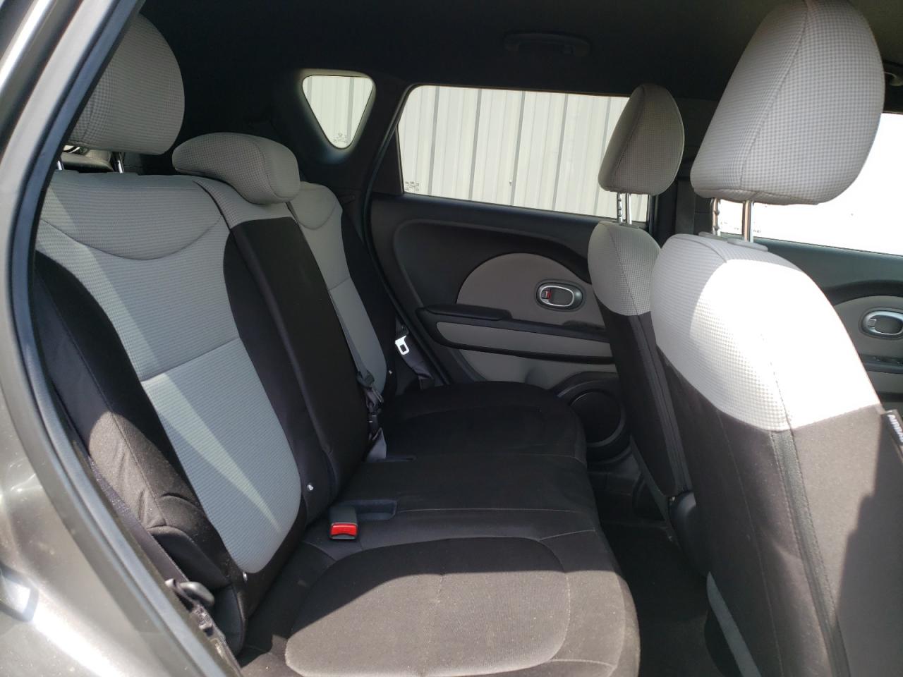 Photo 6 from auction – 2016 KIA SOUL with VIN KNDJN2A26G7409087