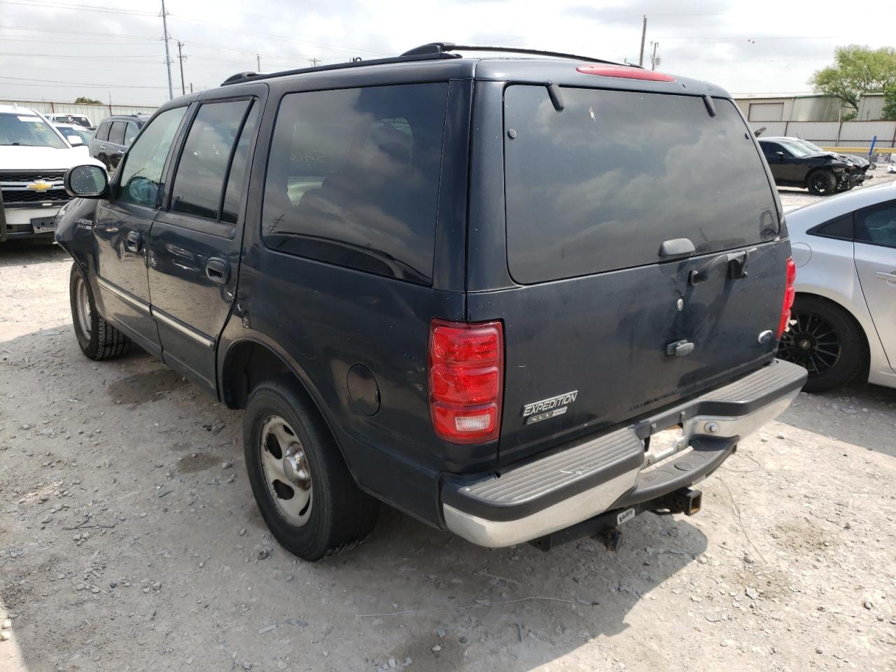 Photo 3 from auction – 2001 FORD EXPEDITION with VIN 1FMRU15W81LB11020