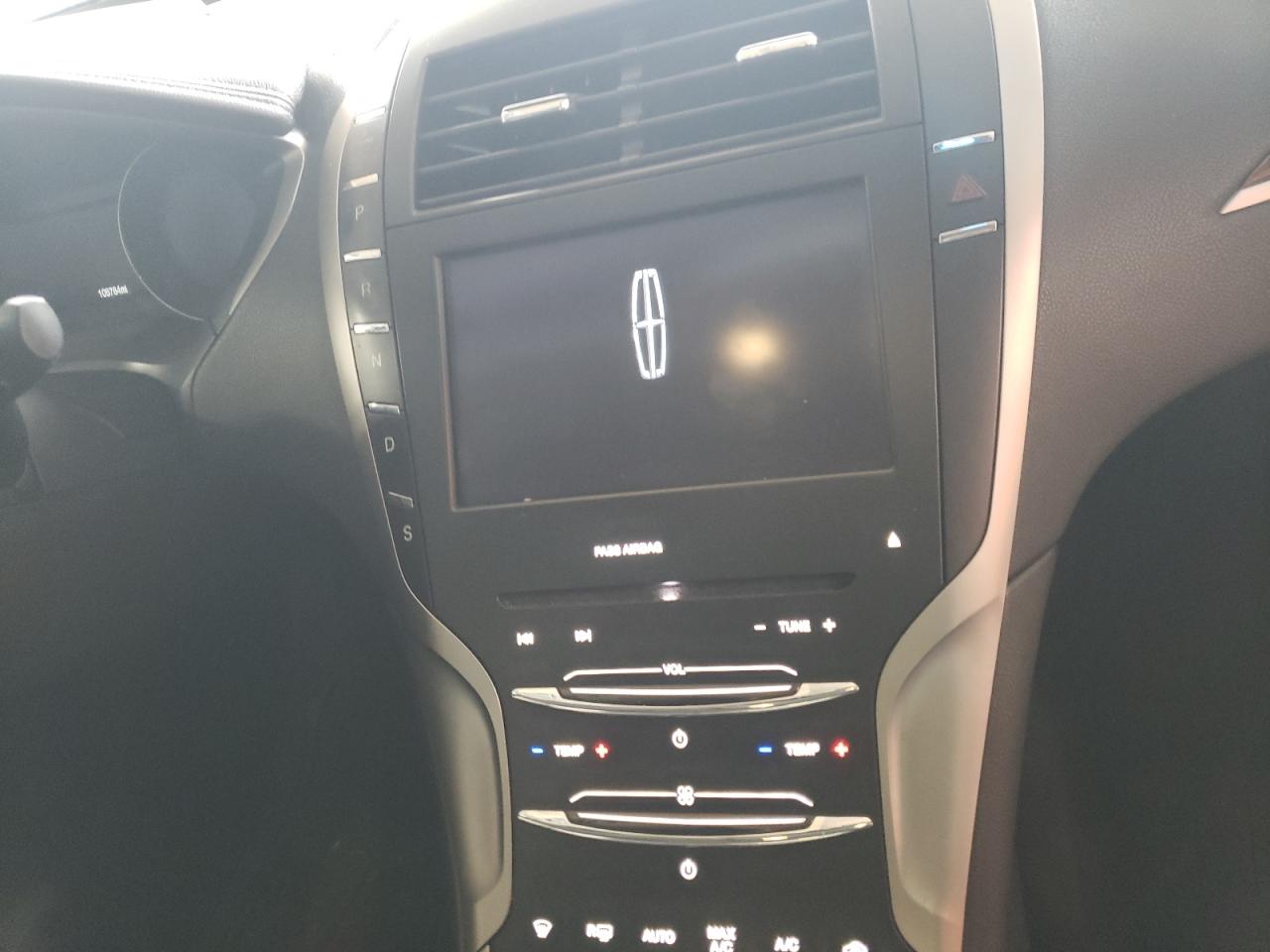 Photo 9 from auction – 2014 LINCOLN MKZ with VIN 3LN6L2G91ER818650