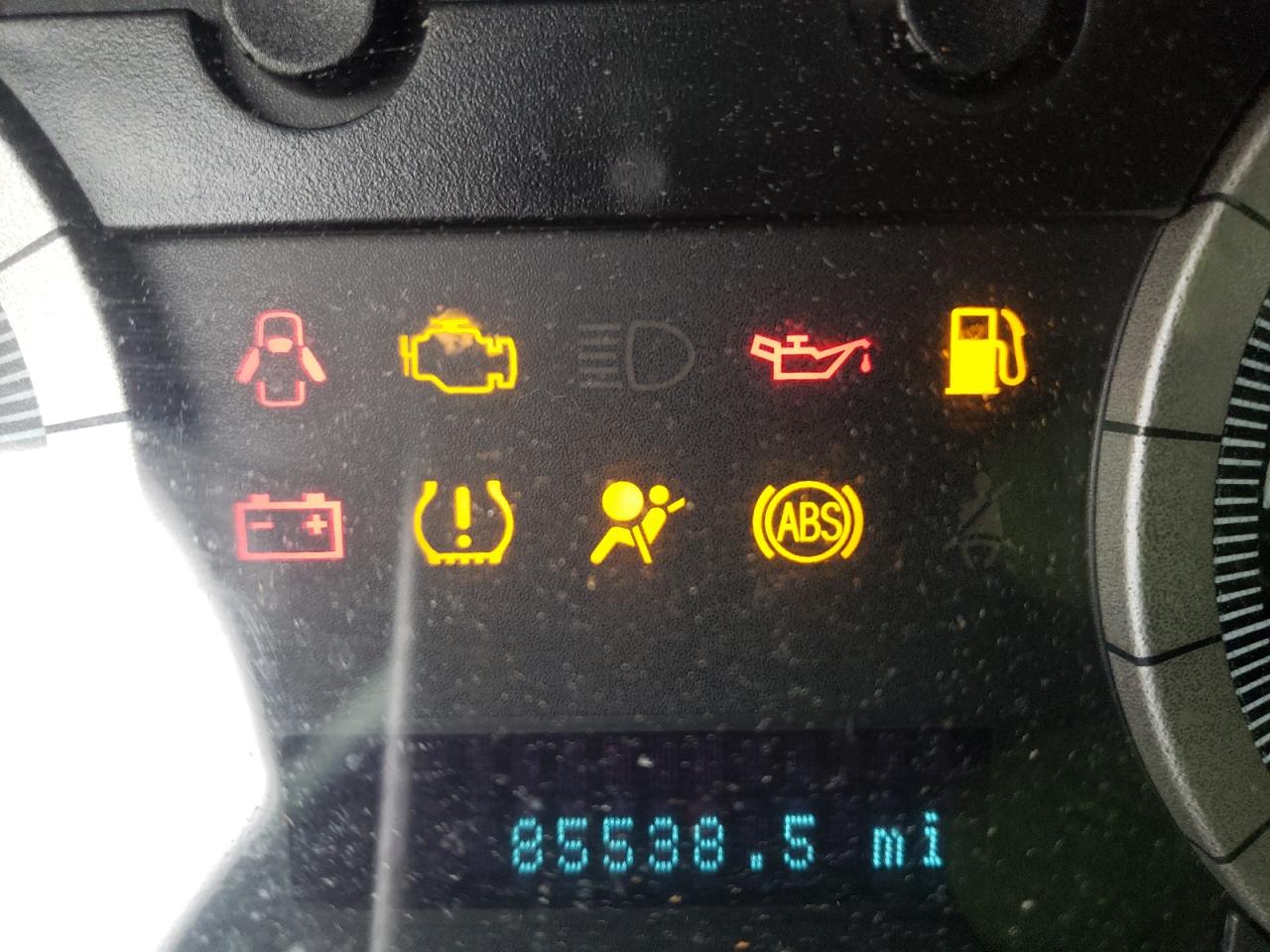 Photo 8 from auction – 2008 FORD ESCAPE LIM with VIN 1FMCU04188KC67421
