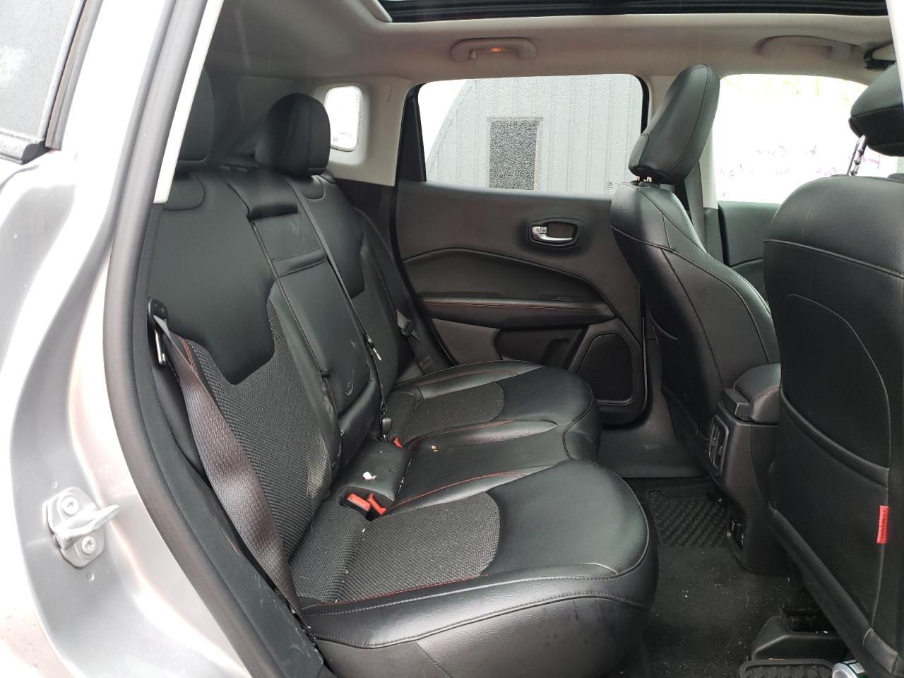 Photo 6 from auction – 2019 JEEP COMPASS TR with VIN 3C4NJDDB0KT619385