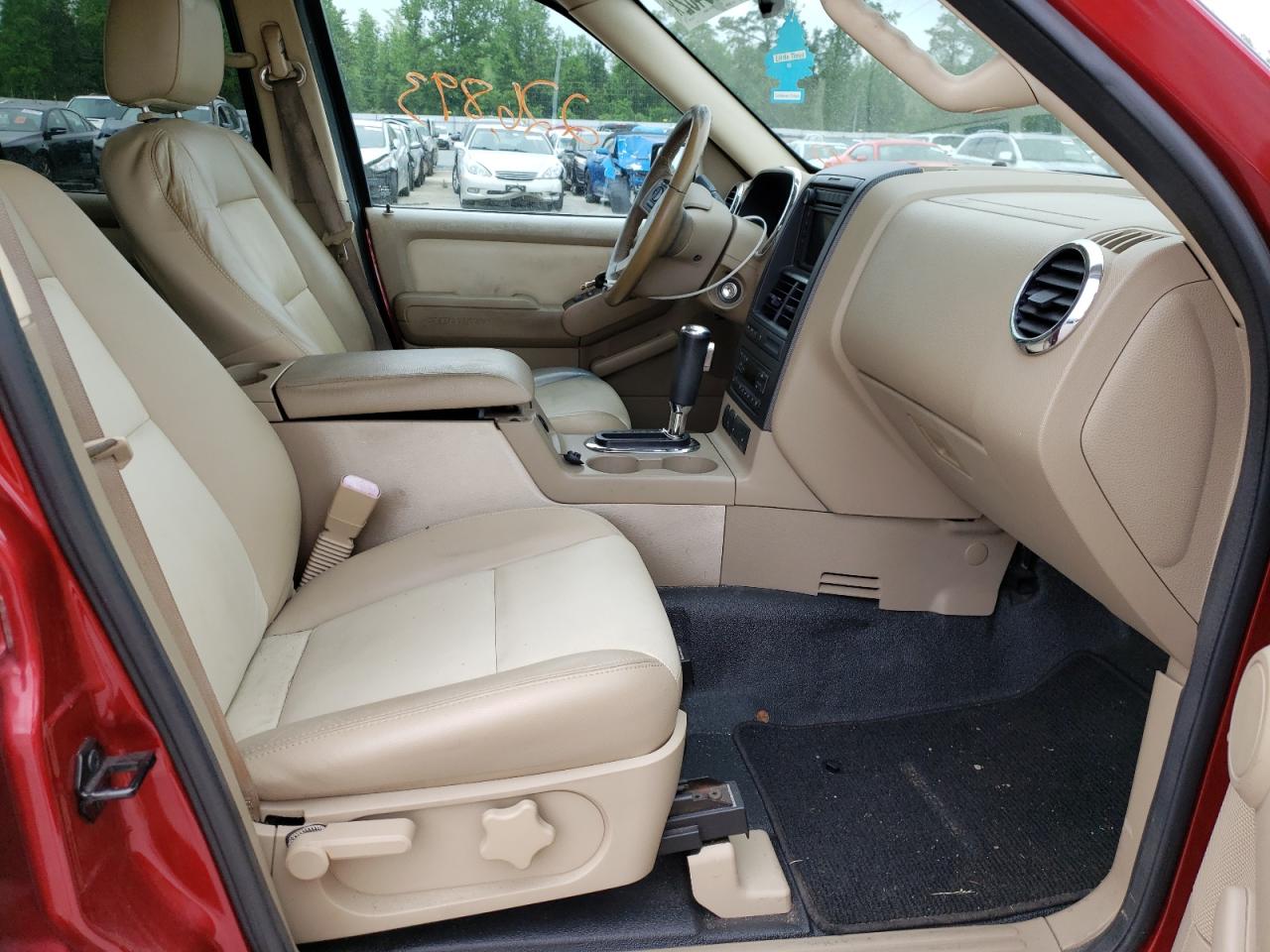 Photo 5 from auction – 2007 FORD EXPLORER S with VIN 1FMEU33827UA32105